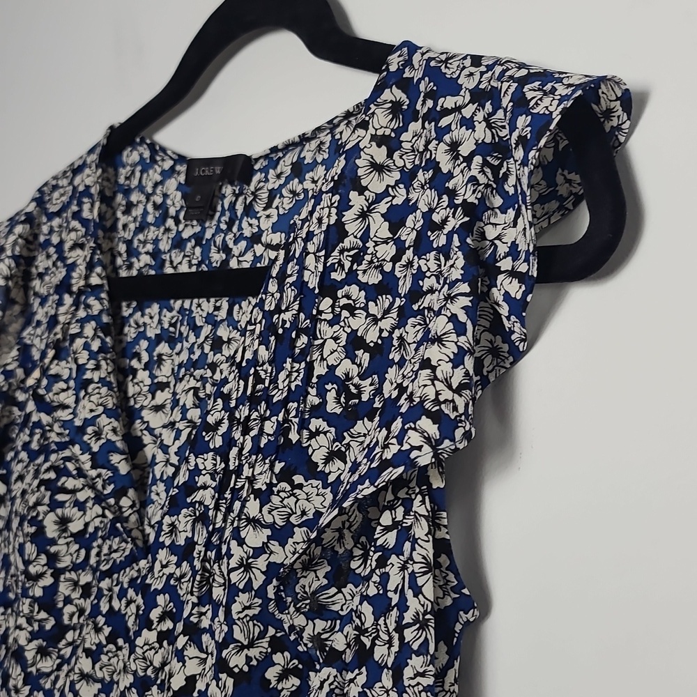 J. CREW Cascade Ruffle Navy and White Floral Blouse With Keyhole Size 0 - Picture 7 of 16